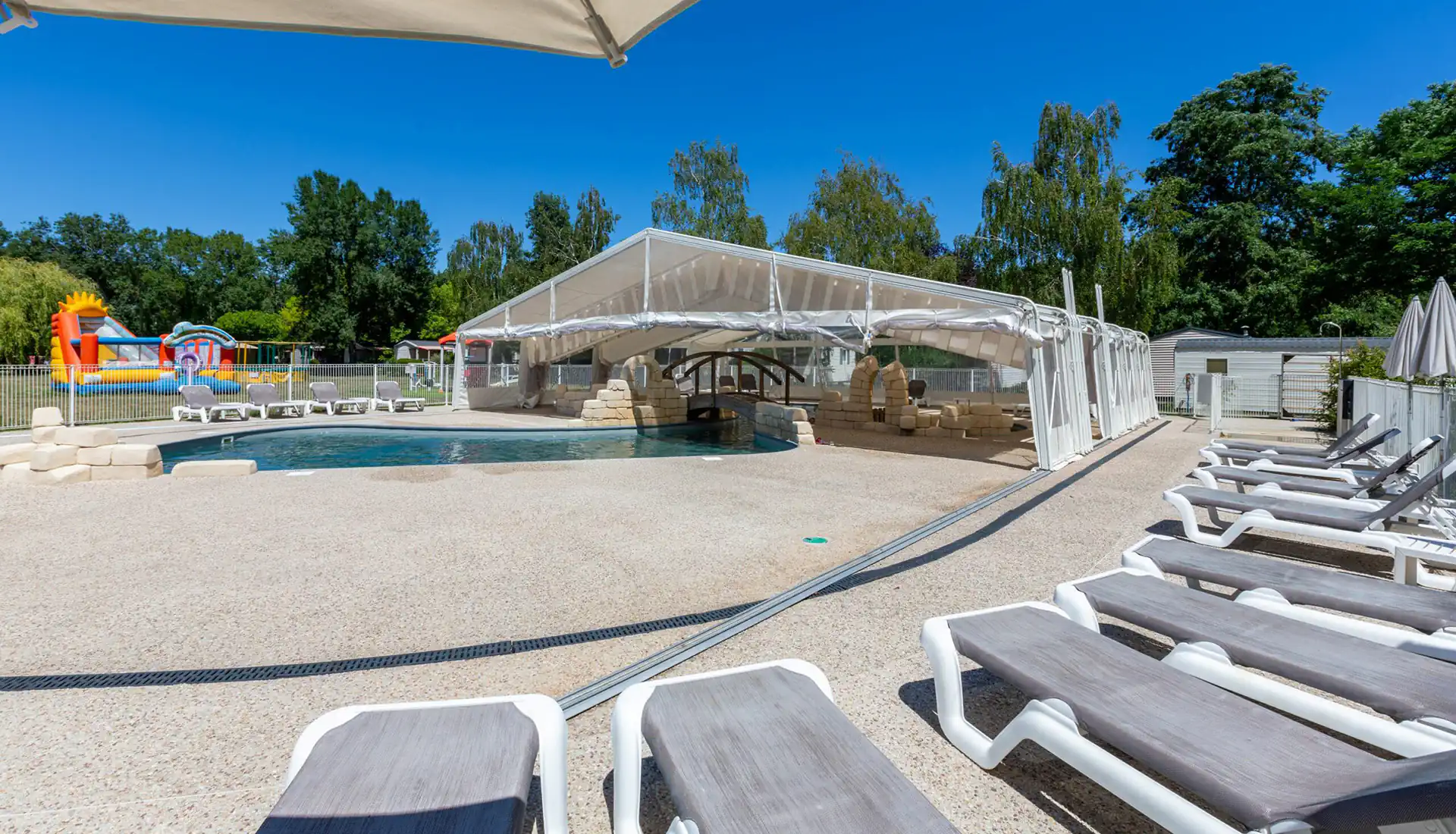 Schloss an der Loire - Camping im Loiretal